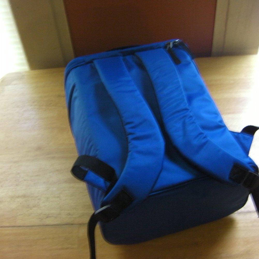 Rio Backpack Cooler - Picture 2 of 5